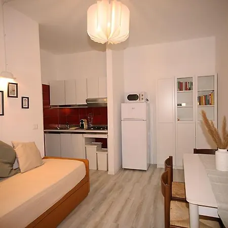 Blancohouse - Con Piscina Sul Parco Appartamento