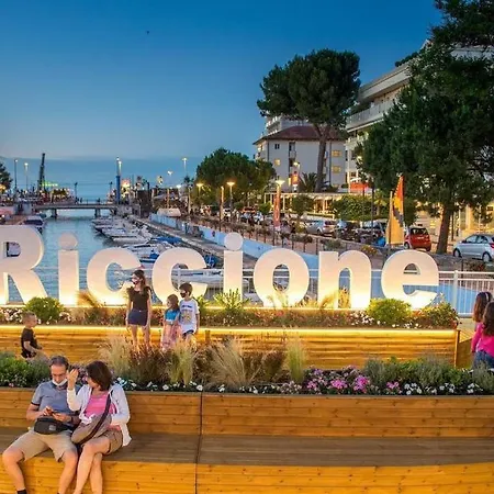 Blancohouse - Con Piscina Sul Parco *