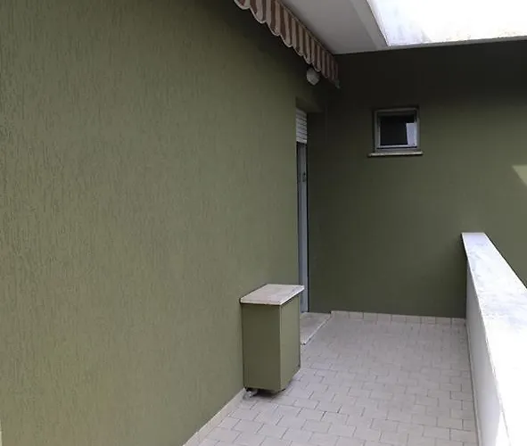 Blancohouse - Con Piscina Sul Parco Apartament *